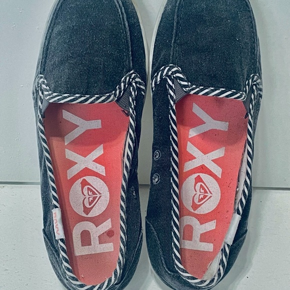 Roxy Minnow Blue Denim Slip On Shoes 6.5 - Picture 4 of 11